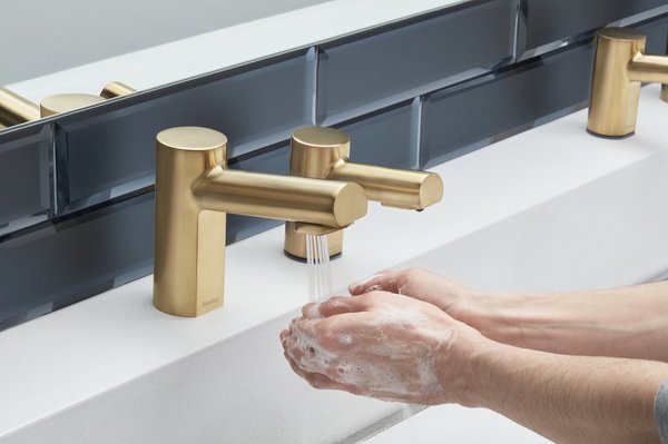 Touchless Verge Soap+Faucet Set.jpg
