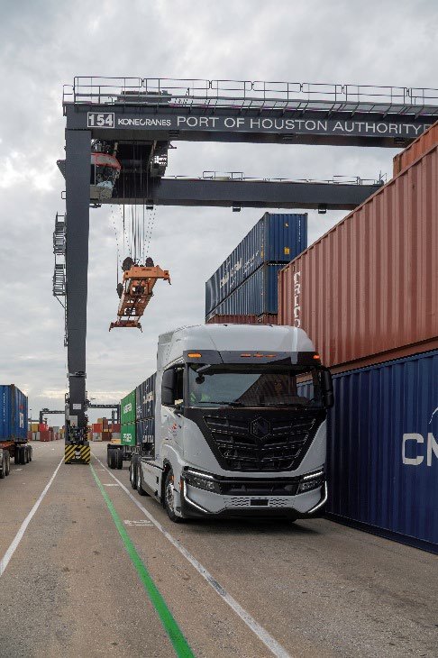 Port Houston orders 16 new hybrid Konecranes RTGs and retrofits eight existing units