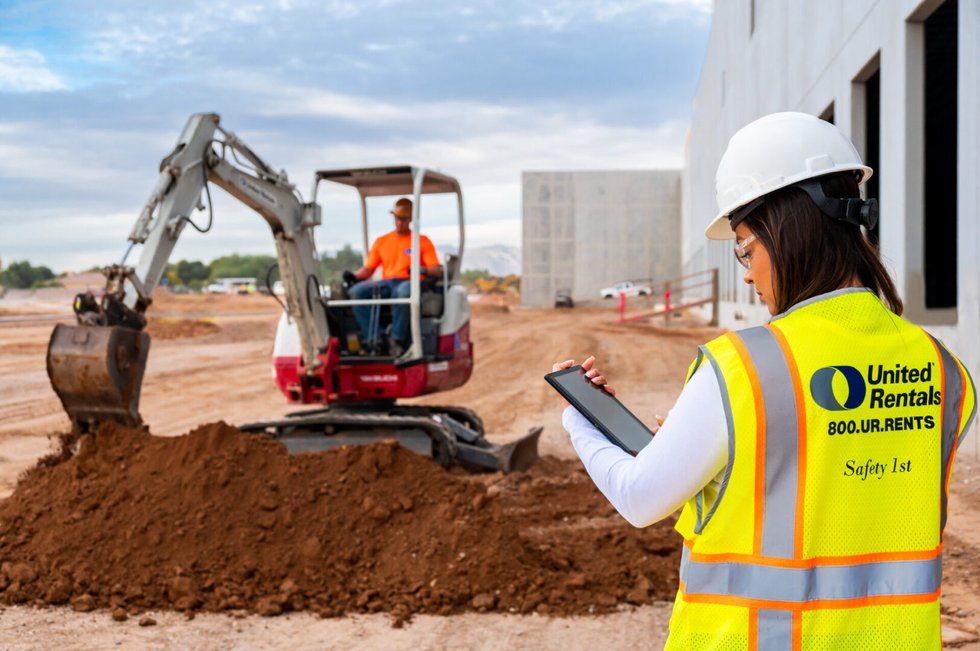 United-Rentals_Equipment Agent.jpg